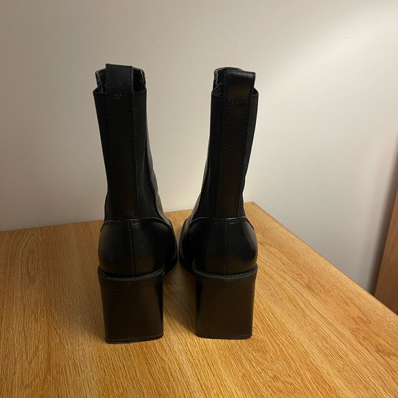 Zara black leather boots - Picture 3 of 5